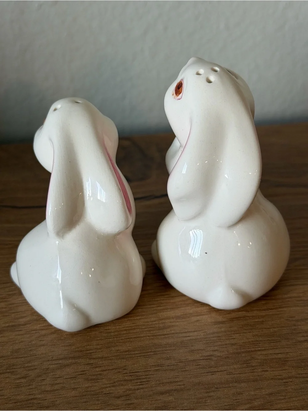 Avon 1983 Bunny Salt & Pepper Shakers